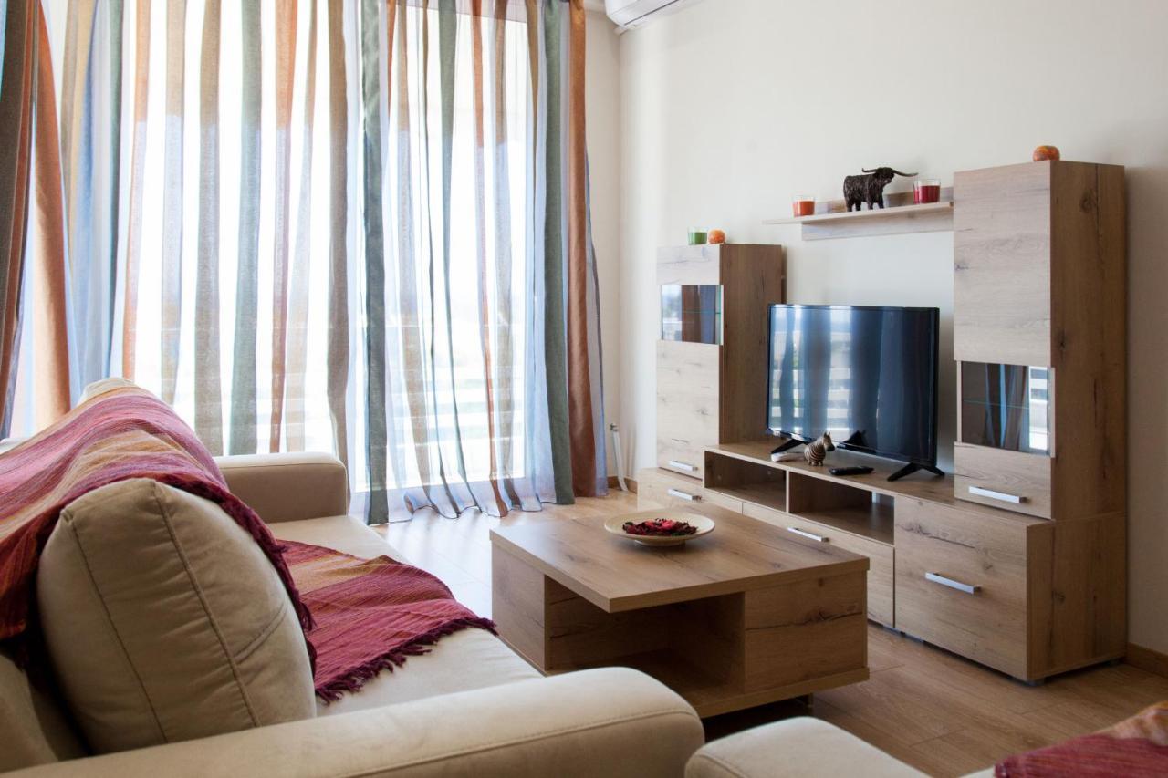 Modern Apt In Glyfada A Breath Away From The Sea - The View 雅典 外观 照片